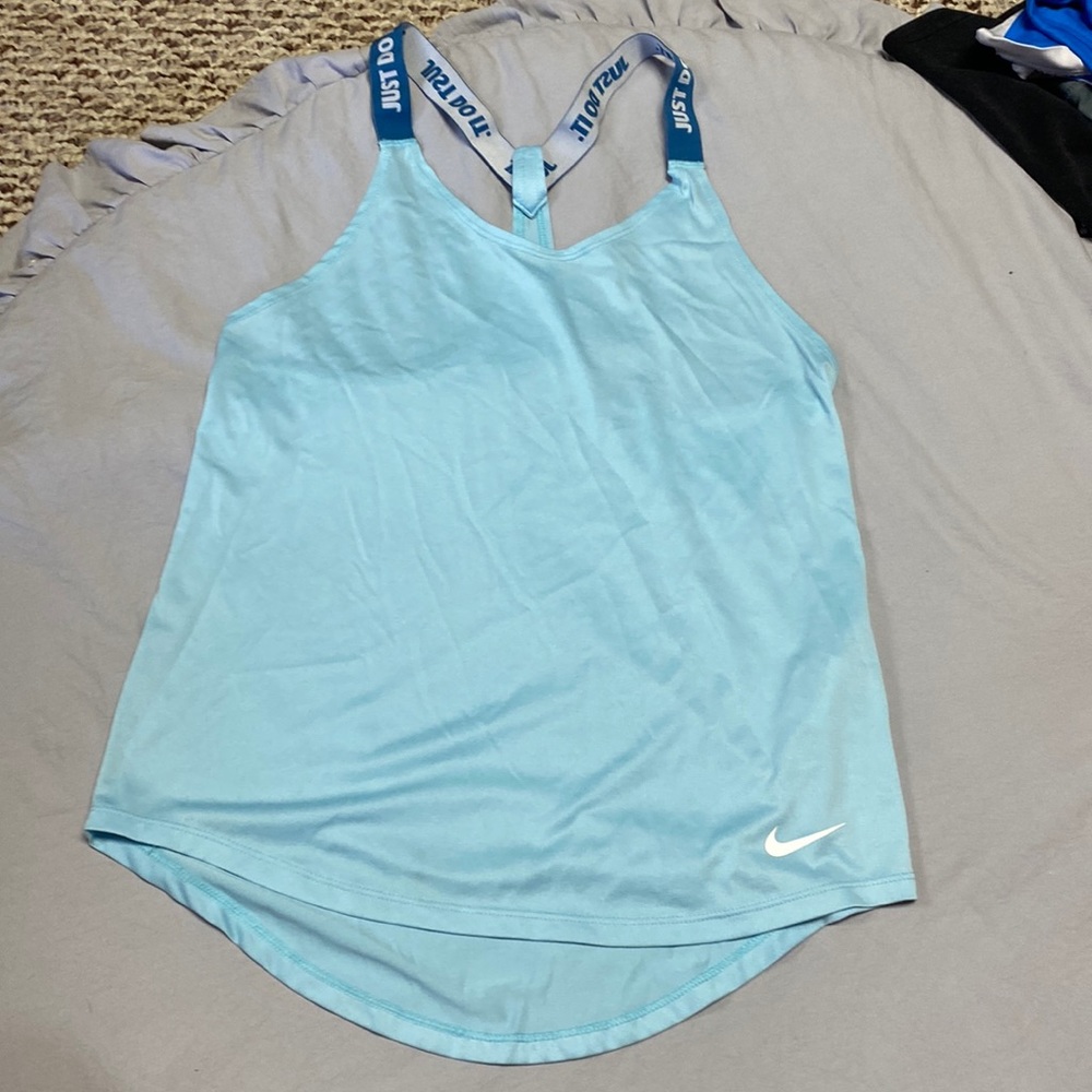 Nike‎